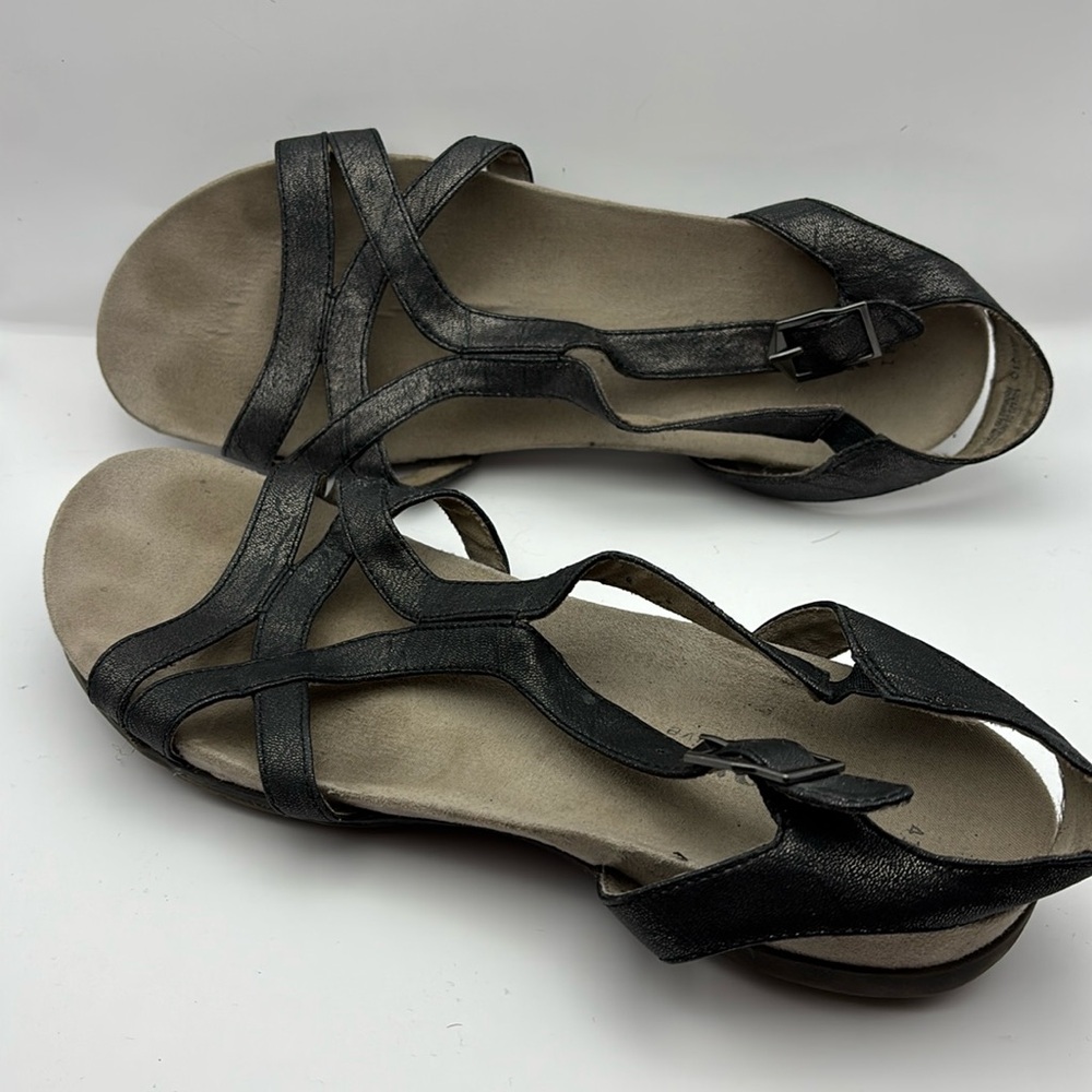 Tamari’s Sandals